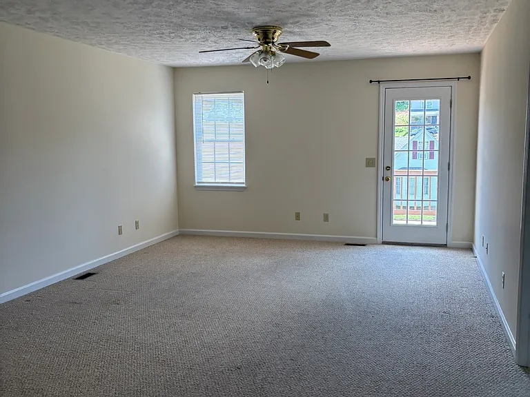 20892 Deer Run Dr #B — Photo 3
