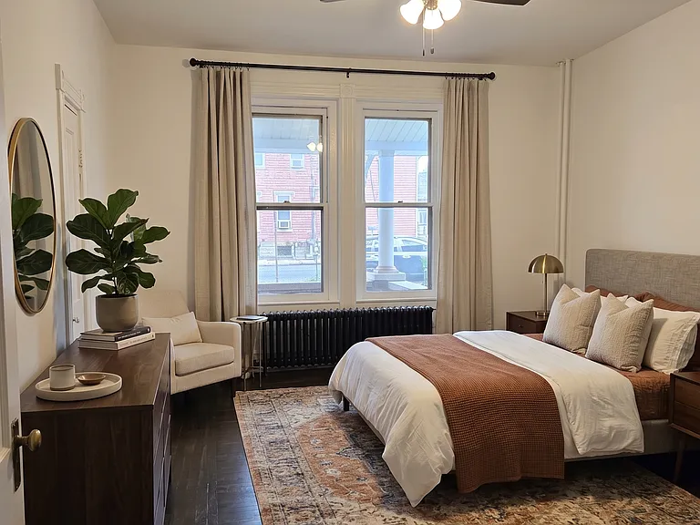 1034 W Walnut St #1 — Photo 10