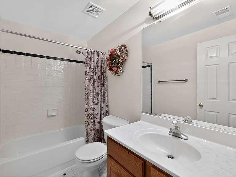 13031 Twelve Hills Rd — Photo 11
