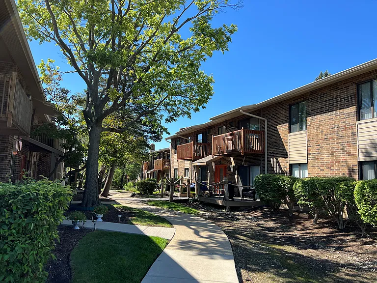 Arrowhead — Photo 21