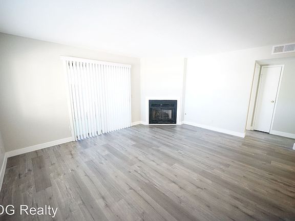 5th image of 601 Cabrillo Cir Unit 103