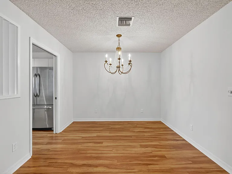 6101 SE Landing Way #11 — Photo 9