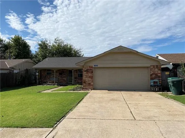 600 Oak Creek Dr, Yukon, OK 73099