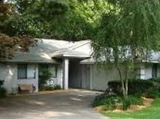 3918 Royal Oaks Dr, Tallahassee, FL 32309