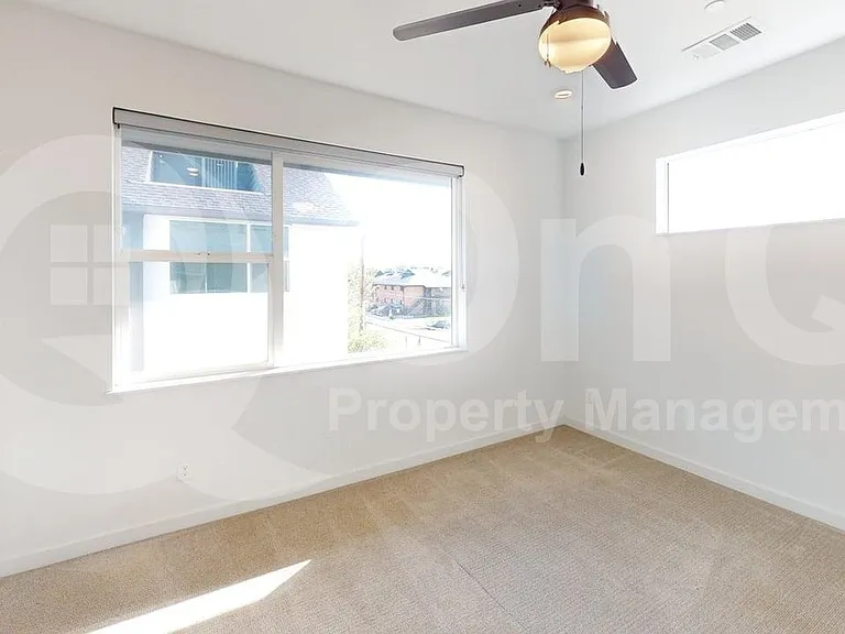5020 Bryan St #305 — Photo 19