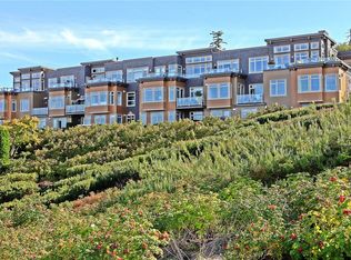 61 Pine St APT 205, Edmonds, WA 98020