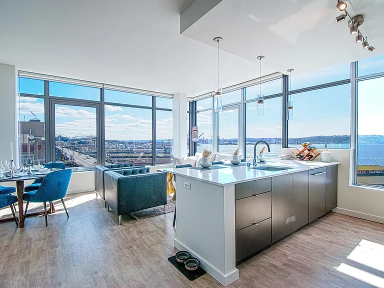 waterfront_interior_kitchen _210