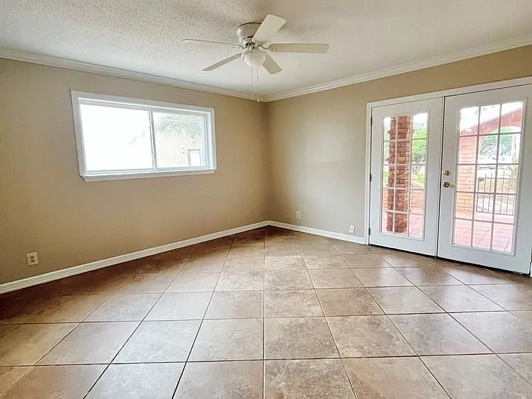 6 Country Club Rd — Photo 16