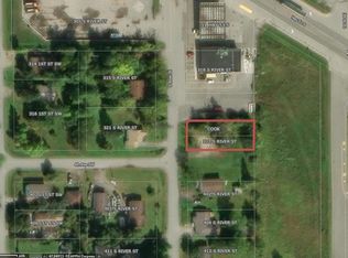 322 S River St, Cook, MN 55723