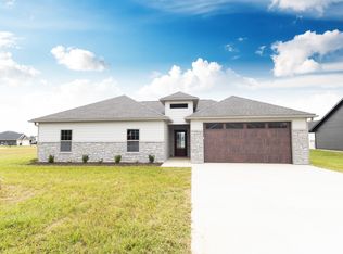 2002 Sterling Dr, Moberly, MO 65270