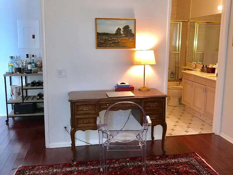 8349 Blackburn Ave #302 — Photo 107
