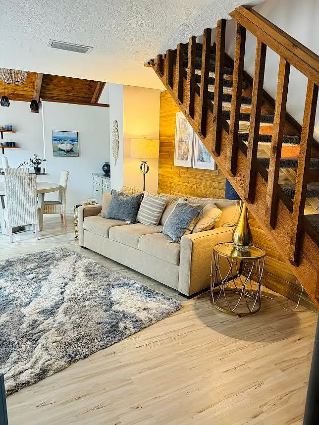 2 bed, 2.0 bath, 1160 sqft, $7,000 — Photo 4