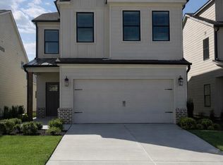 9290 Alban Chase Dr #3, Ooltewah, TN 37363