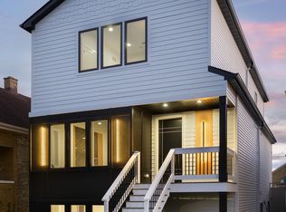 5218 N Liano Ave, Chicago, IL