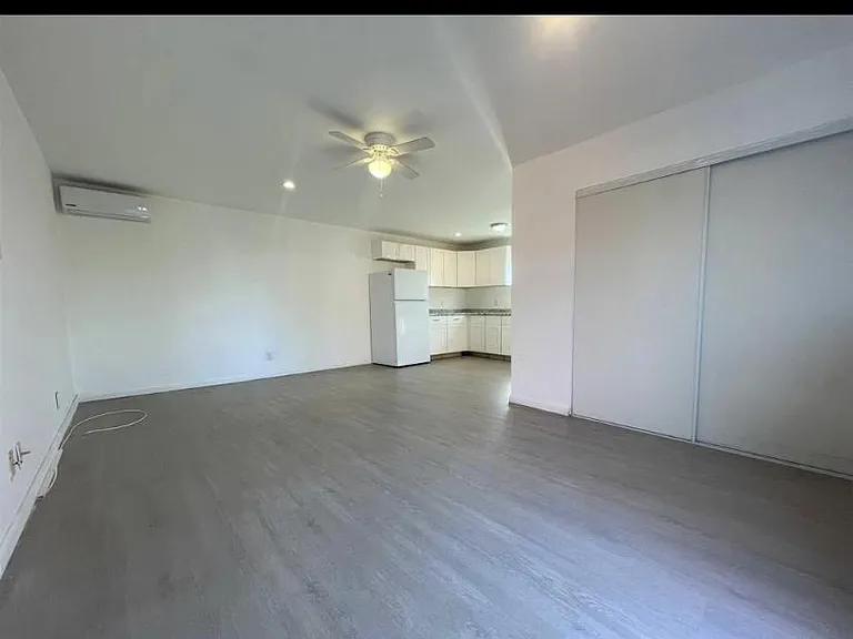 B1281 Shari Way — Photo 5