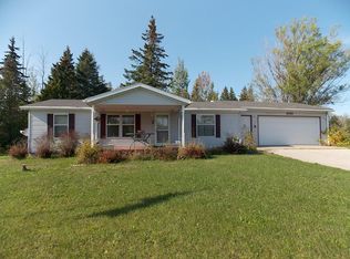 1001 Duncan Ave, Cheboygan, MI 49721