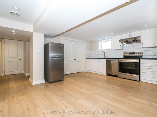 40 Peveril Hl N #Basement, Toronto, ON M6C 3B1