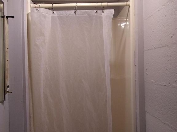 4th image of 1707C Olive Blvd #C