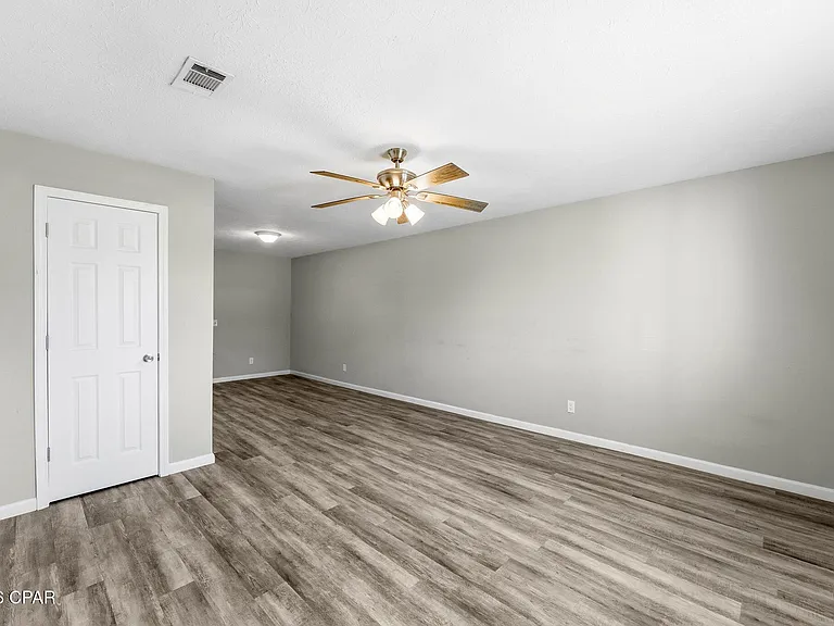 116 Cheri Ln — Photo 7