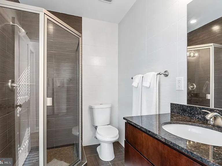 1025 S 20th St #B — Photo 7