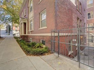 123 John St APT 16, Seattle, WA 98109