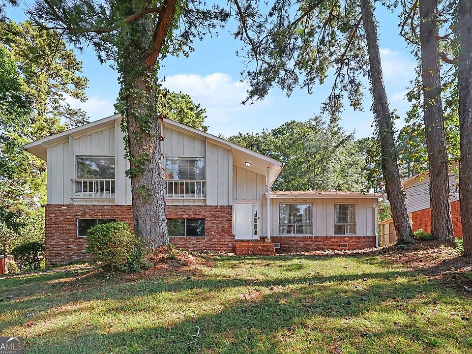 1st image of 1870 Sandgate Cir