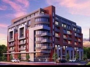2433 Dufferin St #815, Toronto, ON M6E 0B4