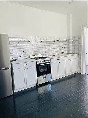 38-05 27th St #2B Photo 1