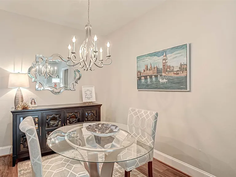 11711 Memorial Dr #389 — Photo 6