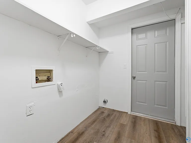 102 Greenwood Cir — Photo 13
