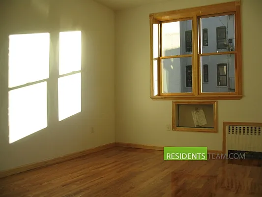 Rented by Residents Team | media 12