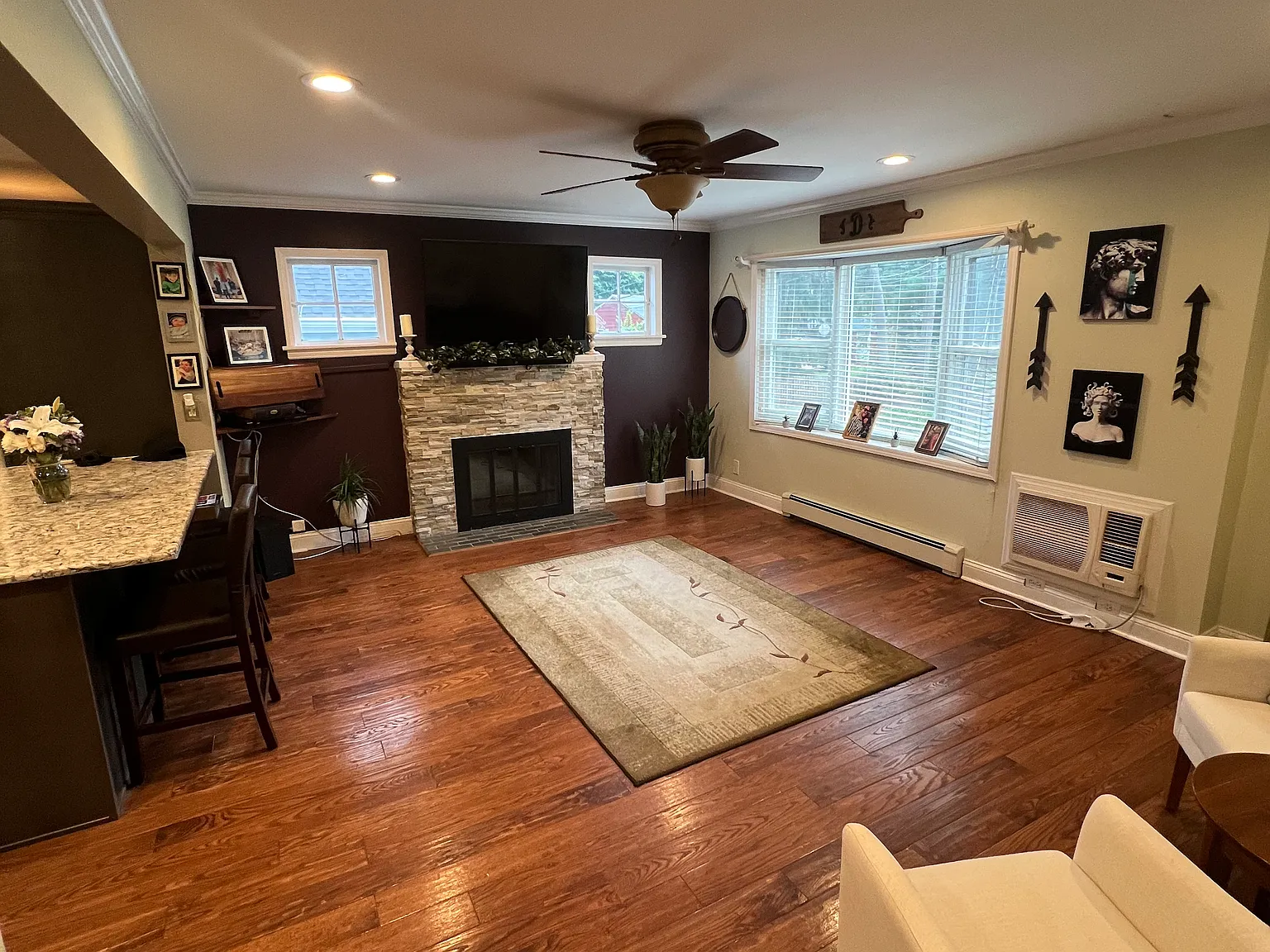 2 bed, 1600 sqft, $3,500 — Photo 3