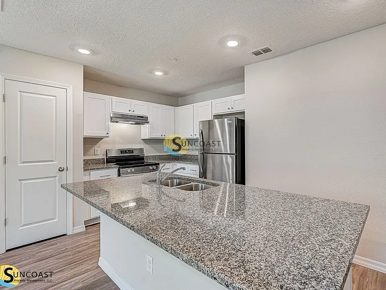 Sunbeam Villas — Photo 147