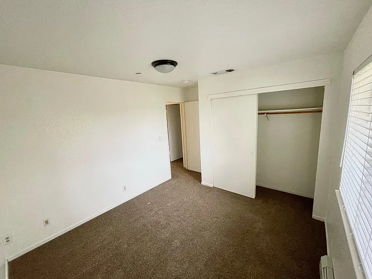 2454 Halsey Cir #1 — Photo 11