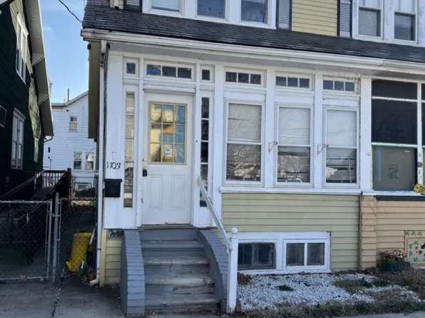 1103 Dayton St, Trenton, NJ 08610