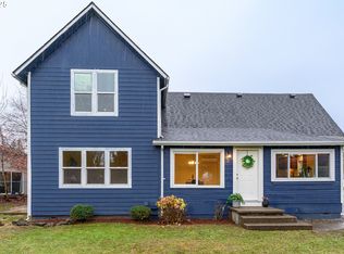 119 NE Kingwood Dr, McMinnville, OR 97128