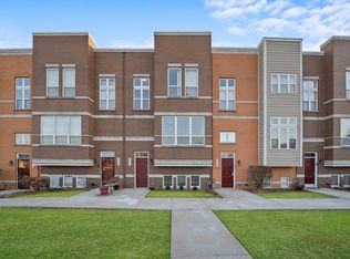 5231 W Galewood Ave, Chicago, IL 60639