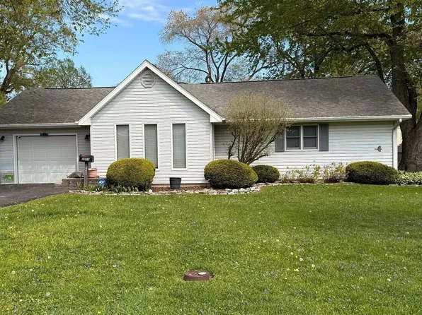 1011 N 10th St, Elwood, IN 46036