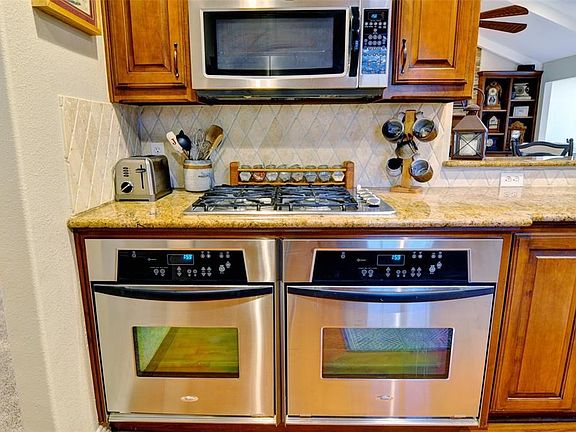 2nd image of 2318 Chimney Hill Dr