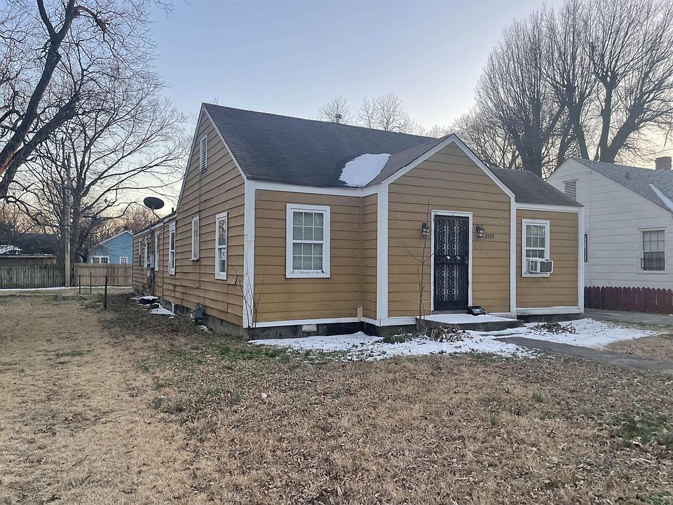 1st image of 2677 Larose Ave