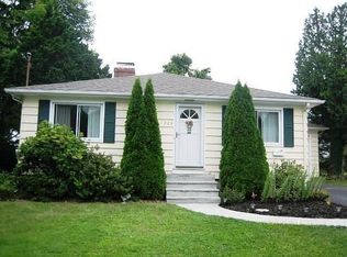 229 Ocean View Ave, Groton, CT 06355