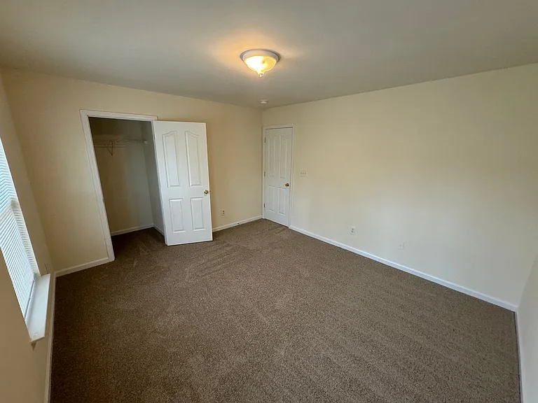 1420 Ladora Dr — Photo 17