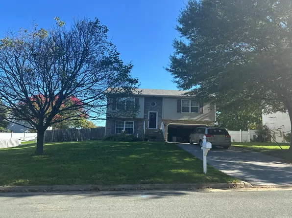1208 Devin Ct, Front Royal, VA 22630