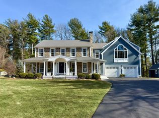 33 Wellington Dr, Pembroke, MA 02359