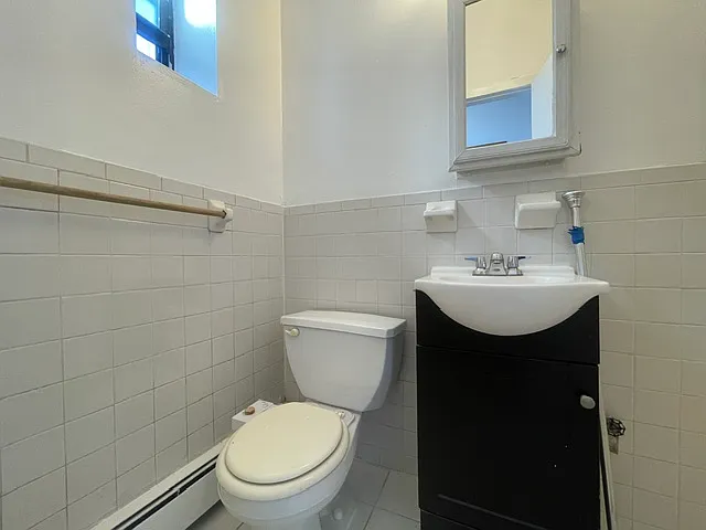 584 Court St #2R — Photo 2