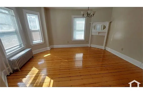 Building Photo - 35 Catawba St #2