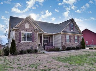 7610 Flowering Magnolia Ln, Quinton, VA 23141
