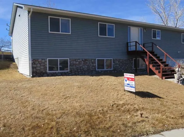 124 Mountain View Dr, Thermopolis, WY 82443