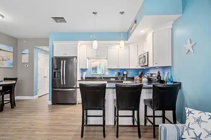 128 Ashworth Ave #203 — Photo 16
