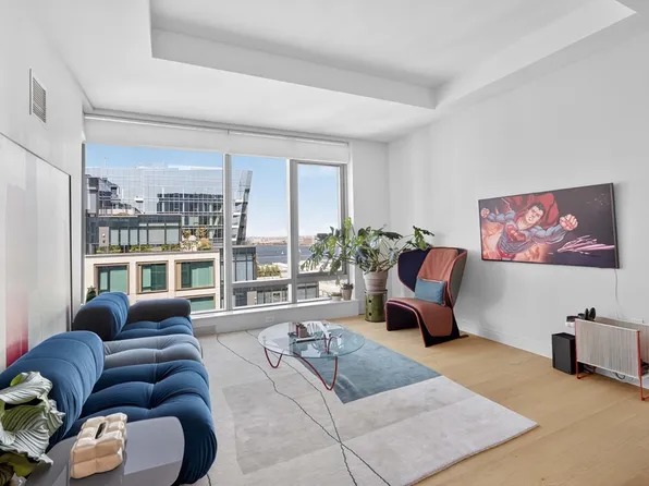 135 Seaport Blvd #2001, Boston, MA 02210